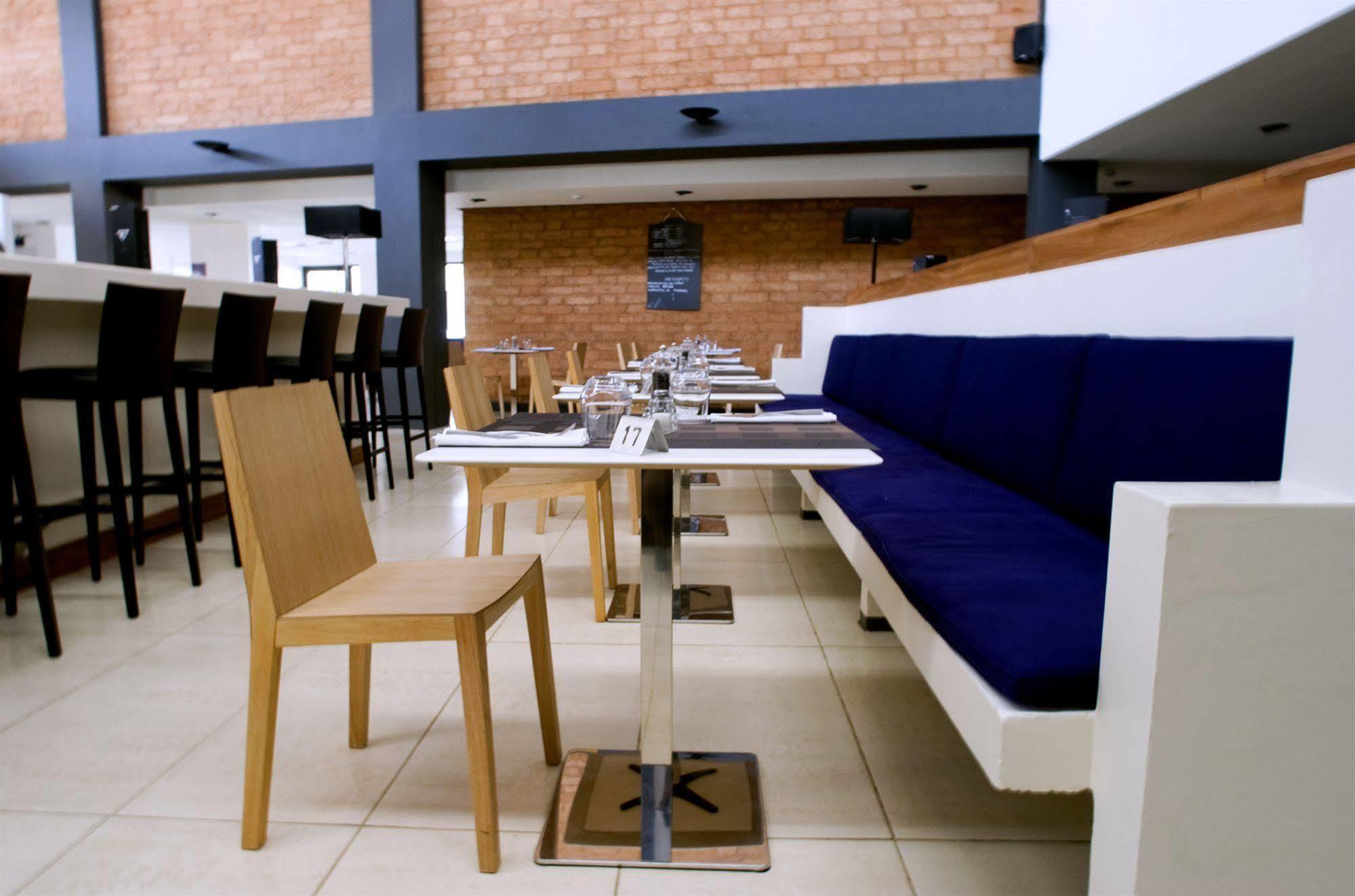 Onomo Hotel Dakar Exterior photo